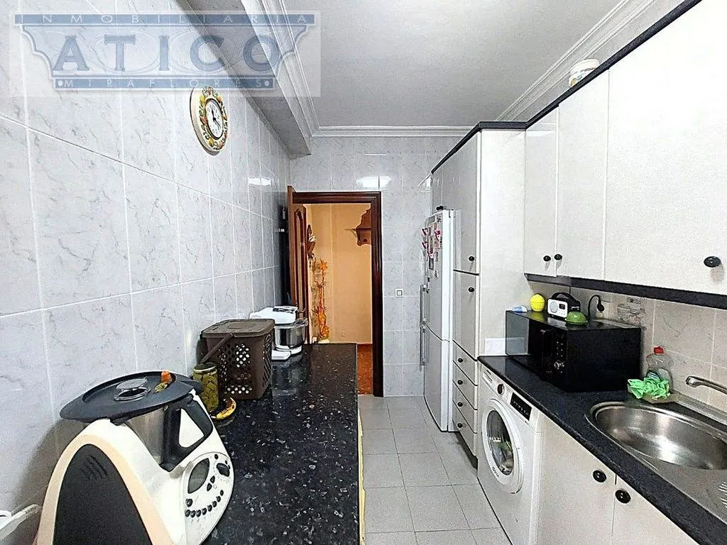 Cuisine - Apartment with Terrace in Carmona Road Area