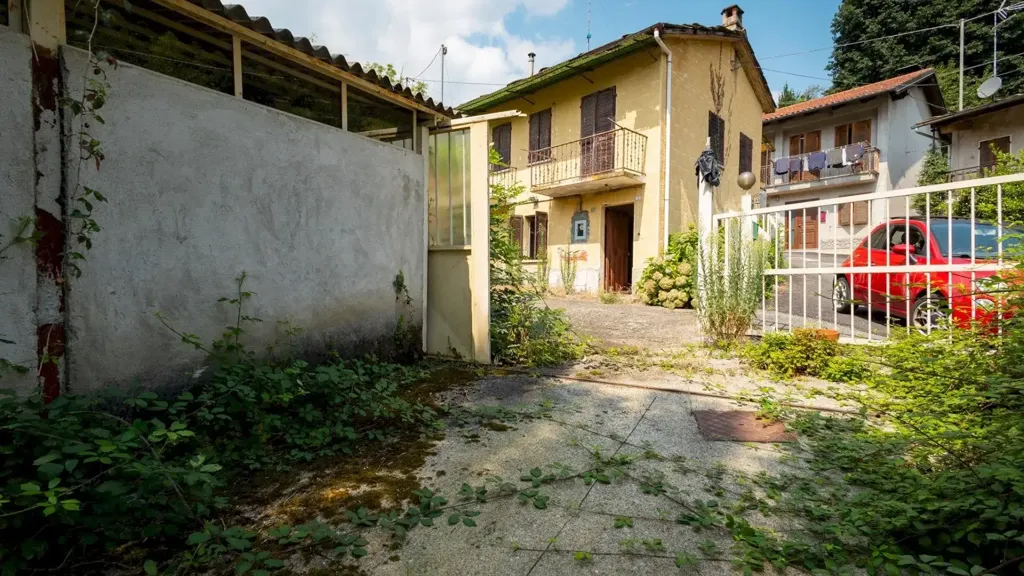 Aed - Independent House with Large Garden in Bagnolo Piemonte