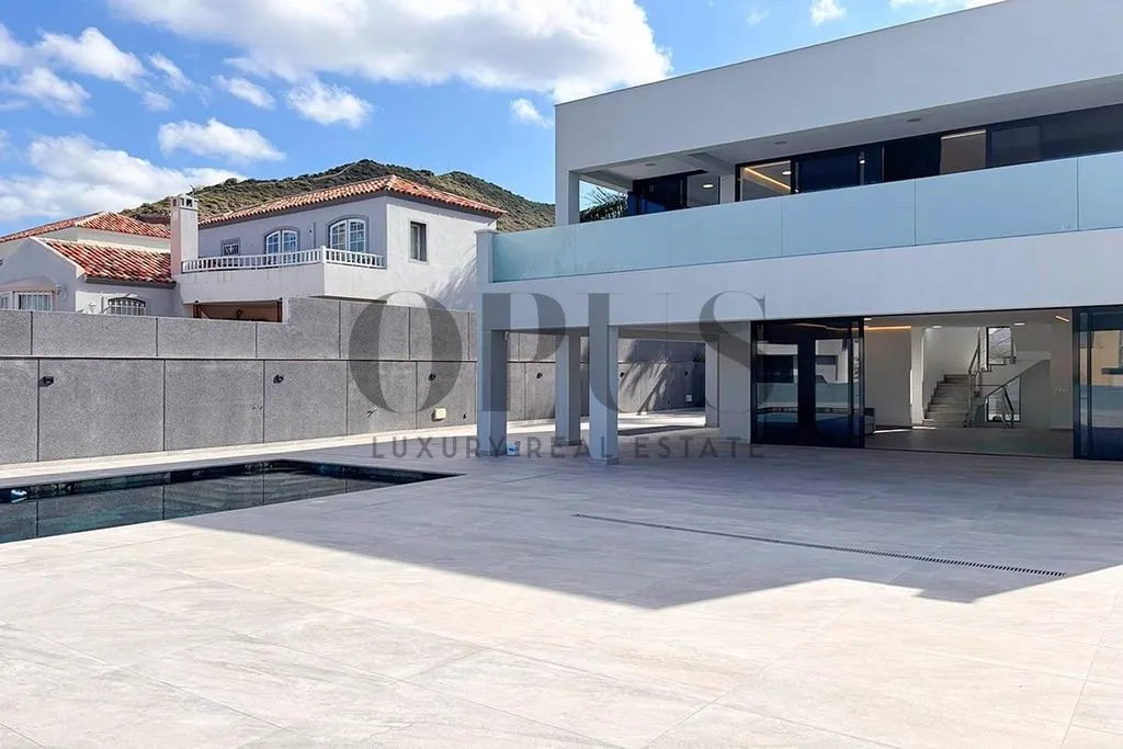 Bassein - Modern Villa with Private Pool in El Madroñal