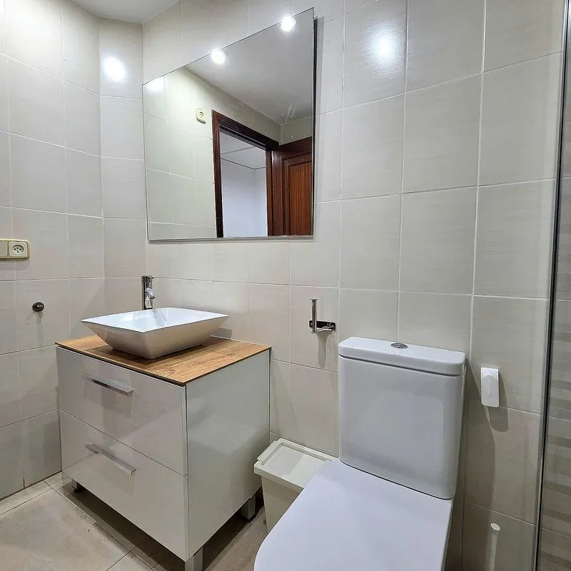 Salles de bain - Furnished Flat with Balcony in Valencia Centre
