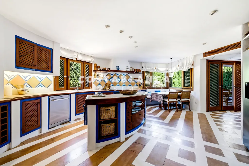 Cuisine - First Line Villa with Sea Views in Altea Hills