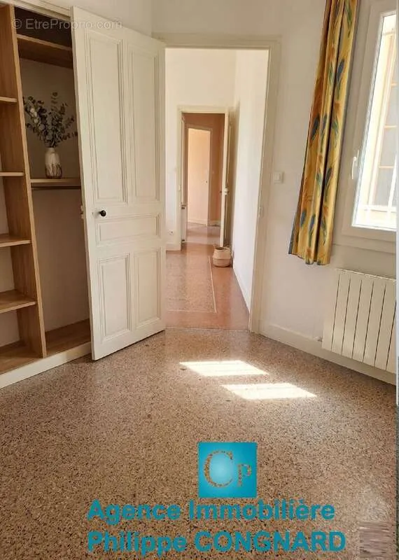 Hallway - Apartment with Terrace in Béziers Centre
