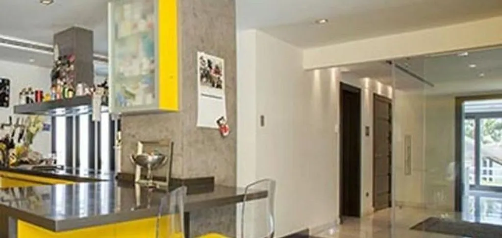 Cuisine - Contemporary Villa with Hot-Tub in Marbella