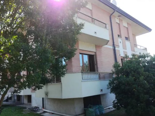 Välivaade - Apartment with Private Garden in Adria