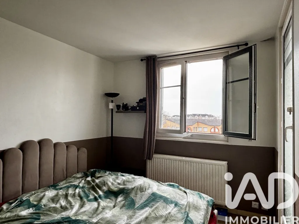 Chambres - Duplex avec Terrasse au Dernier Étage à Cergy