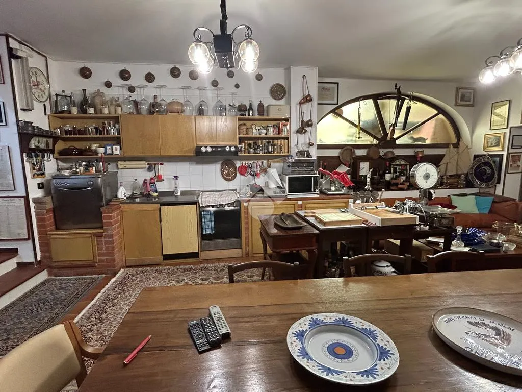 Salle à manger - Independent House with Balcony in Samone