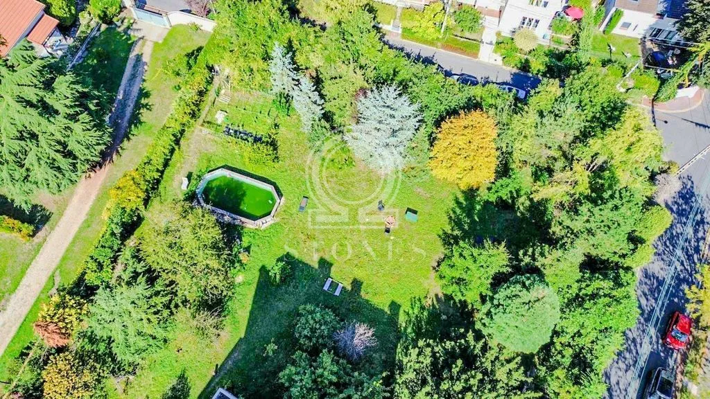 Õhuvaade - Buildable Land with Green Setting in Bougival