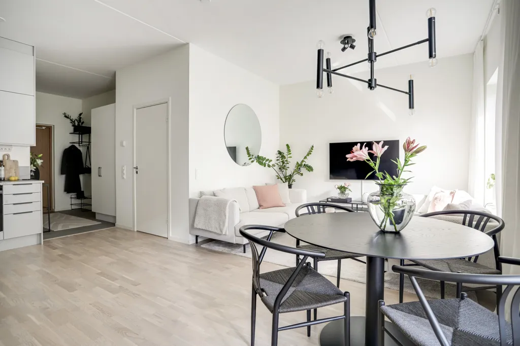 Söögituba - Modern Flat with South-Facing Balcony in Göteborg