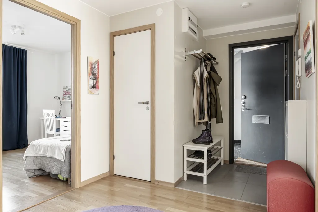 Esik - 3rd Floor Flat with South-Facing Terrace in Lund