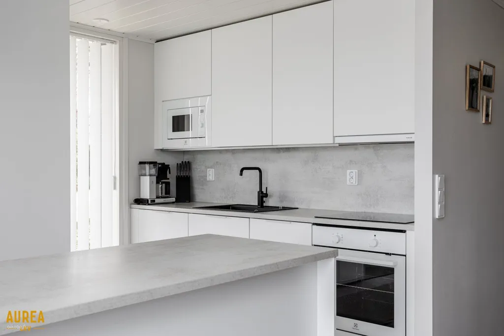 Kitchen - Modern Apartment with Sea View in Oulu