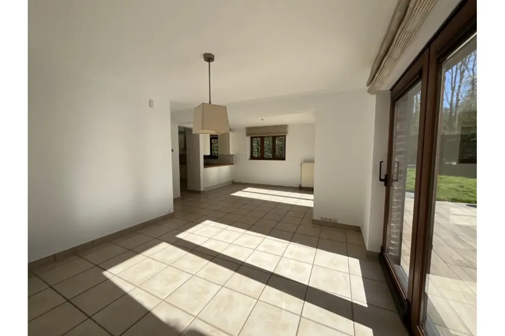 Elutuba - Spacious House with Solar Panels in Braine-le-Château