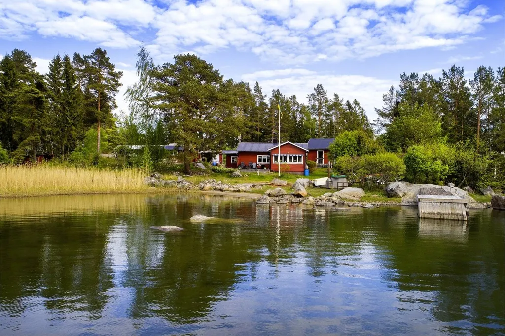 Välivaade - Villa with Private Pier near Olsvik Coast