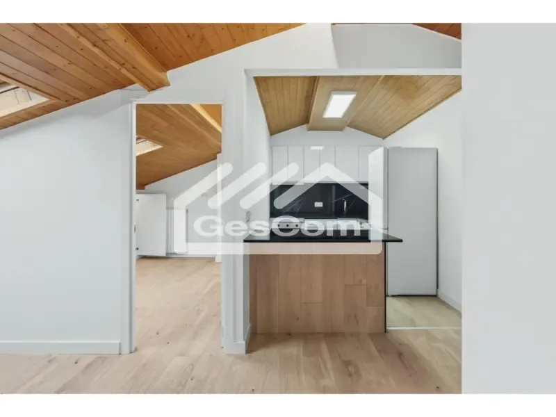 Pièces - Modernised Attic Apartment in Encamp Centre