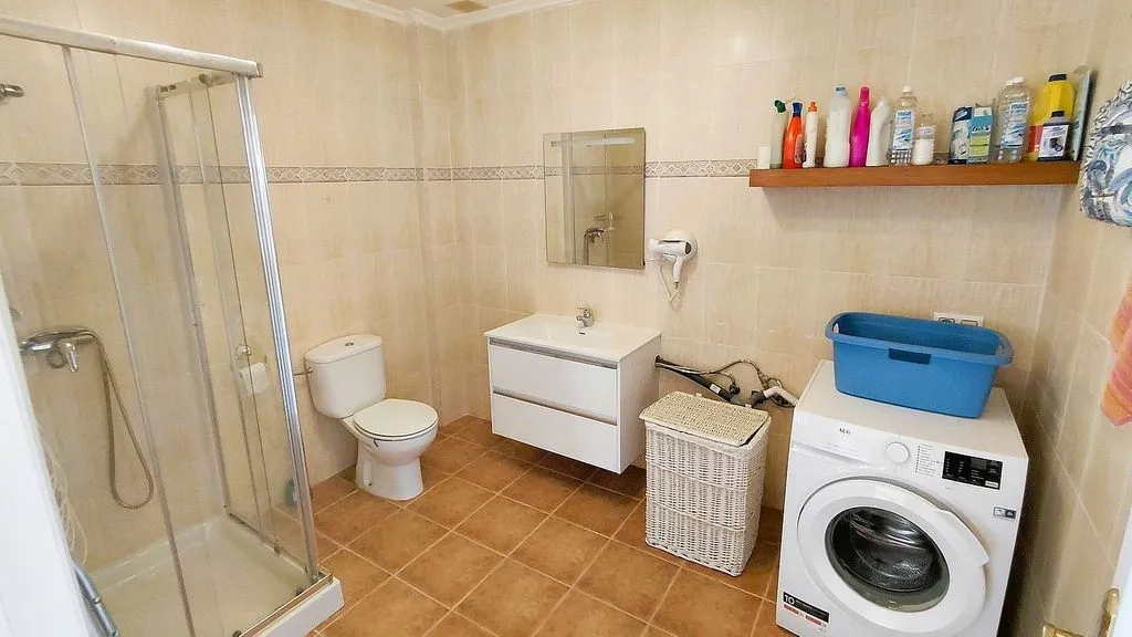 Salles de bain - Villa with Pool and Terrace in La Marina