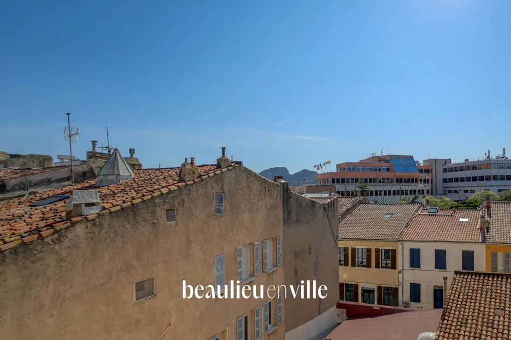 Balcon - Appartement T3 Calme avec Vue sur Deux Rues à La Ciotat