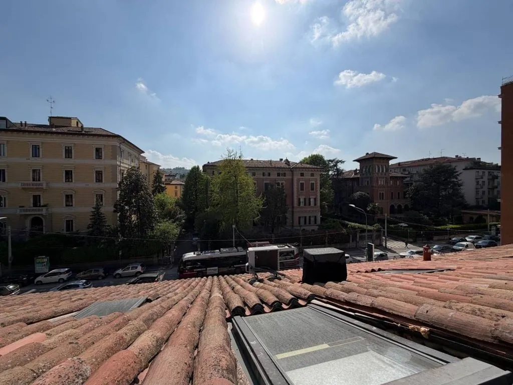 Terrazza - Luxury Mansarded Apartment in Bologna