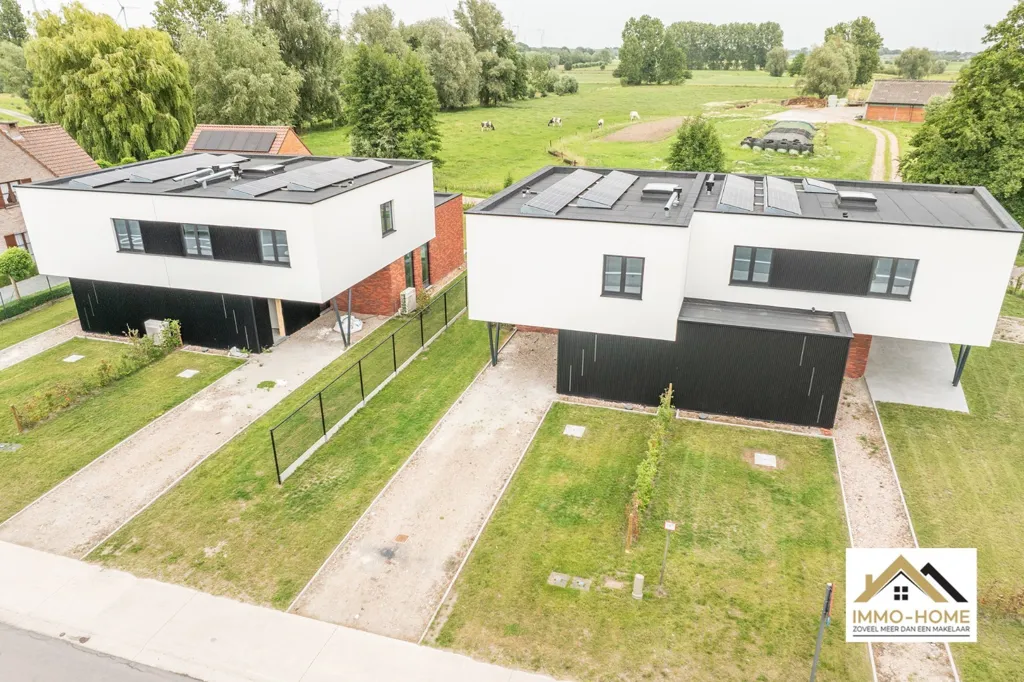 Õhuvaade - Modern House with Solar Panels near Lokeren