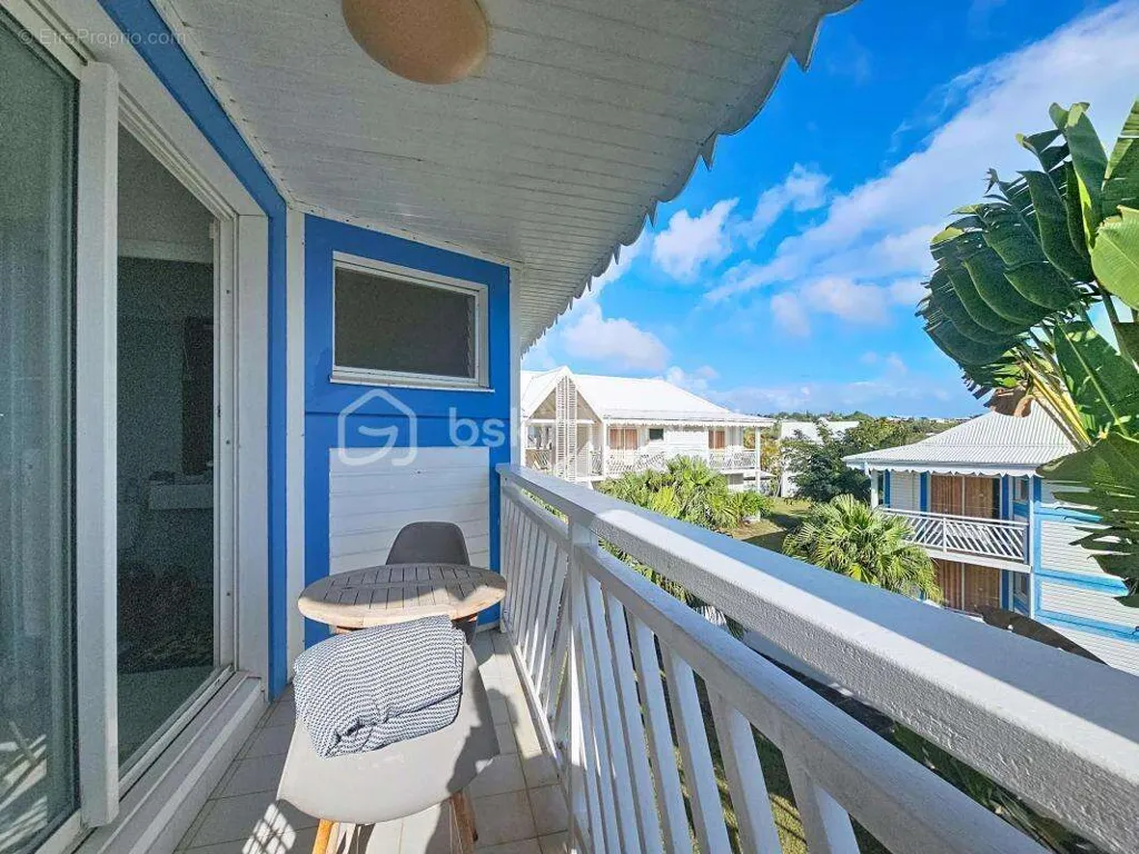 Balcony - Studio with Pool and Beach Access in Saint François