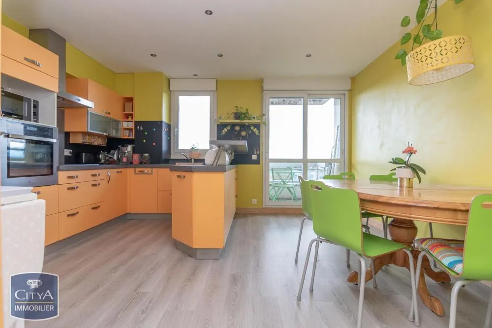 Cuisine - Appartement Rénové avec Balcon au Cœur de Chalon-sur-Saône