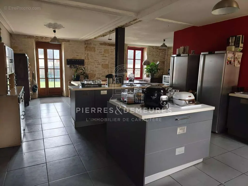 Cuisine - Maison 8 pièces à Bengy-Sur-Craon