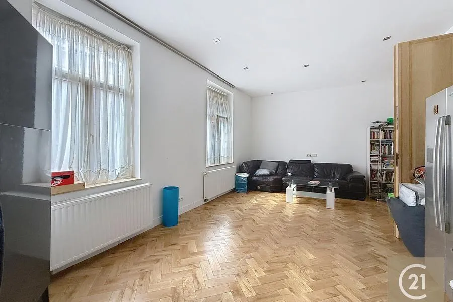 Elutuba - Duplex Apartment with Terrace in Schaerbeek