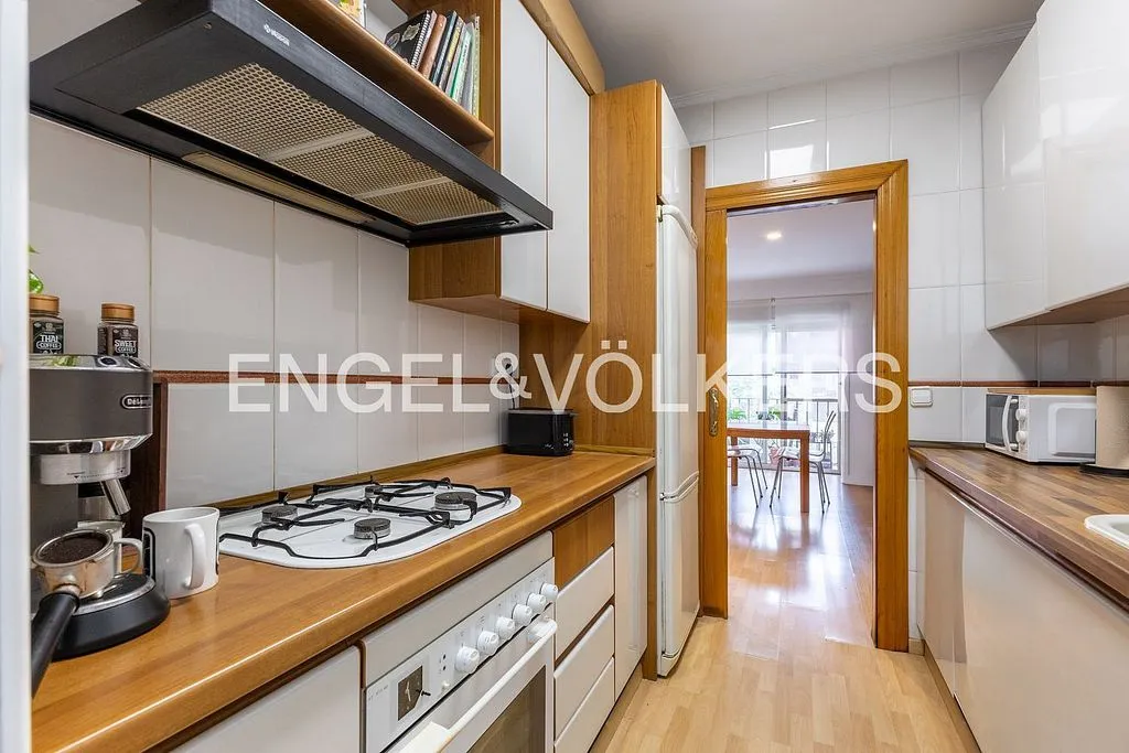 Köök - T2 Flat with Balcony in Valencia