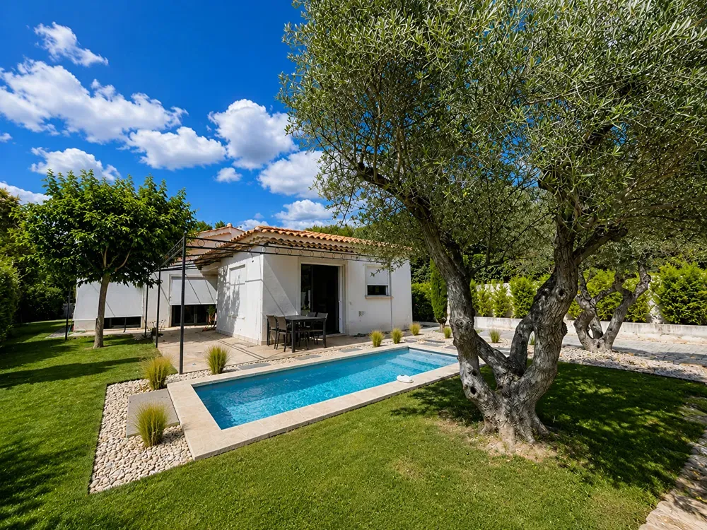 Bassein - Villa with Pool near Aix-en-Provence