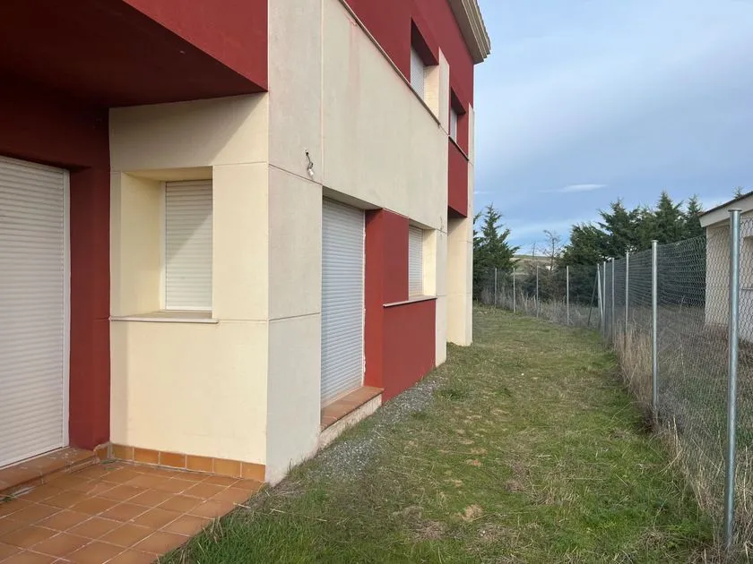 Exterior - Chalet with Garden near Avila