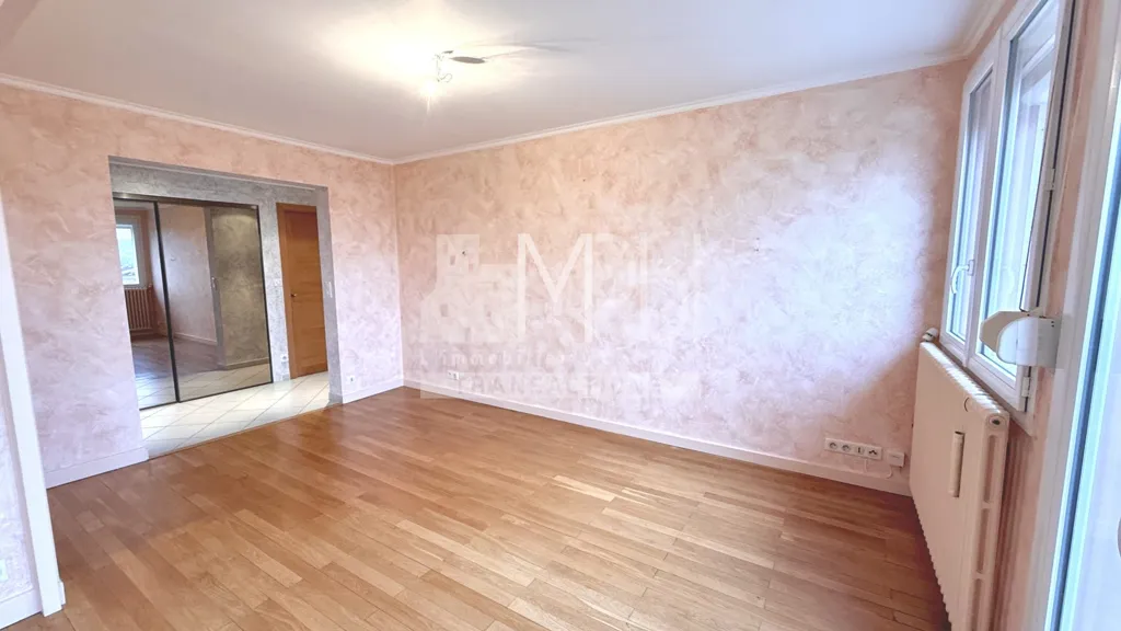 Pièces - Appartement 4 Pièces avec Balcon à Bourg-En-Bresse