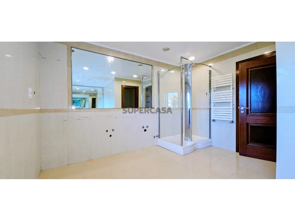 Salles de bain - Triplex T6 Home with Pena Palace View in Belas