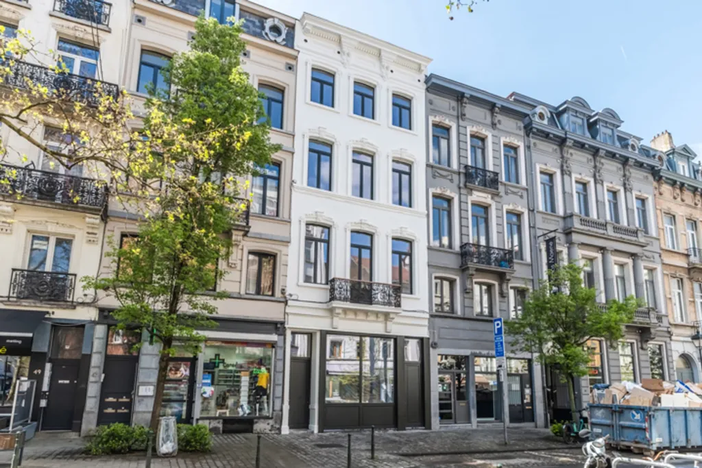 Välivaade - Fully Renovated Apartment with Balcony in Brussels