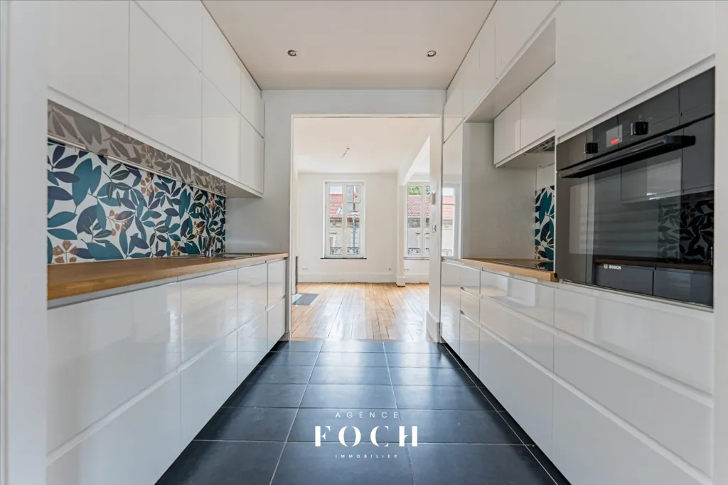 Cuisine - Appartement Duplex avec 4 Chambres à Nancy