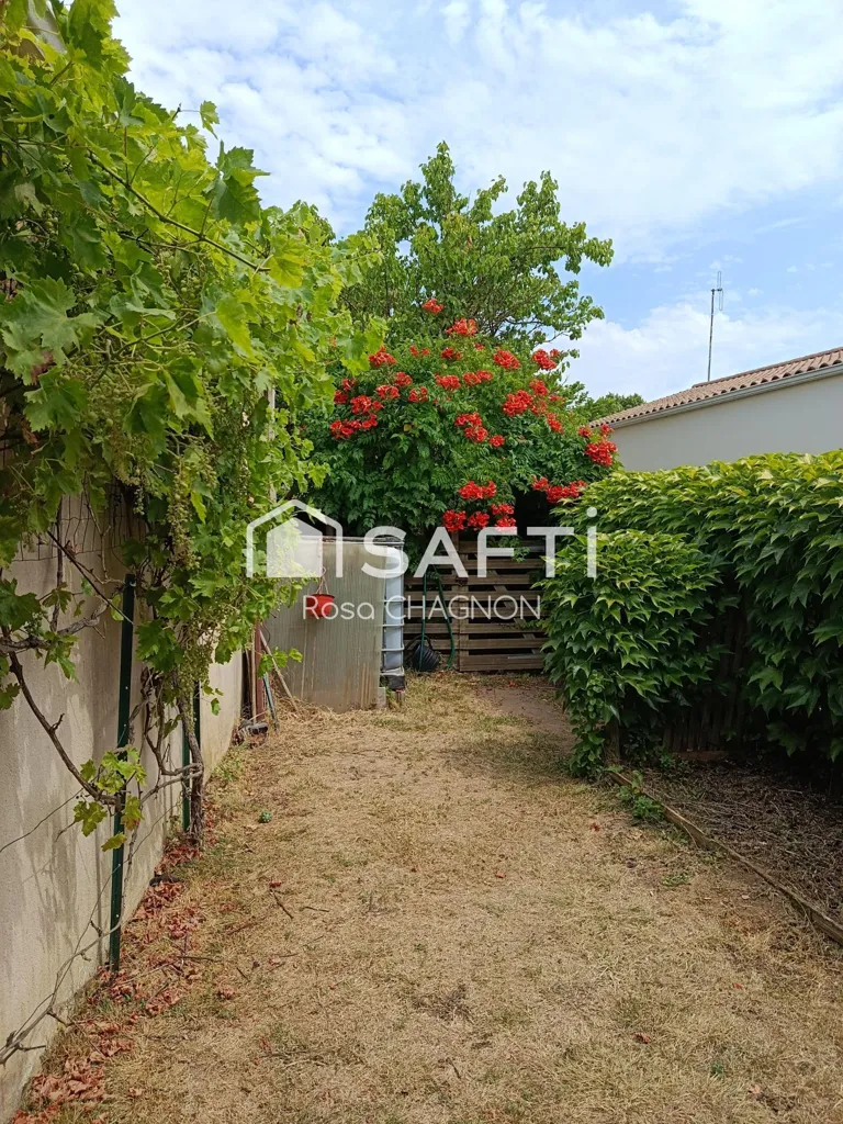 Garden - House with Garden near Fontenay Le Comte