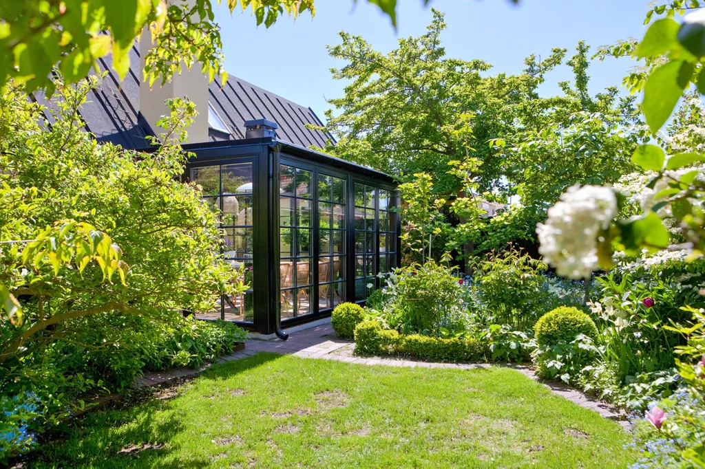 Jardín - Modernist Villa with Orangery in Falsterbo