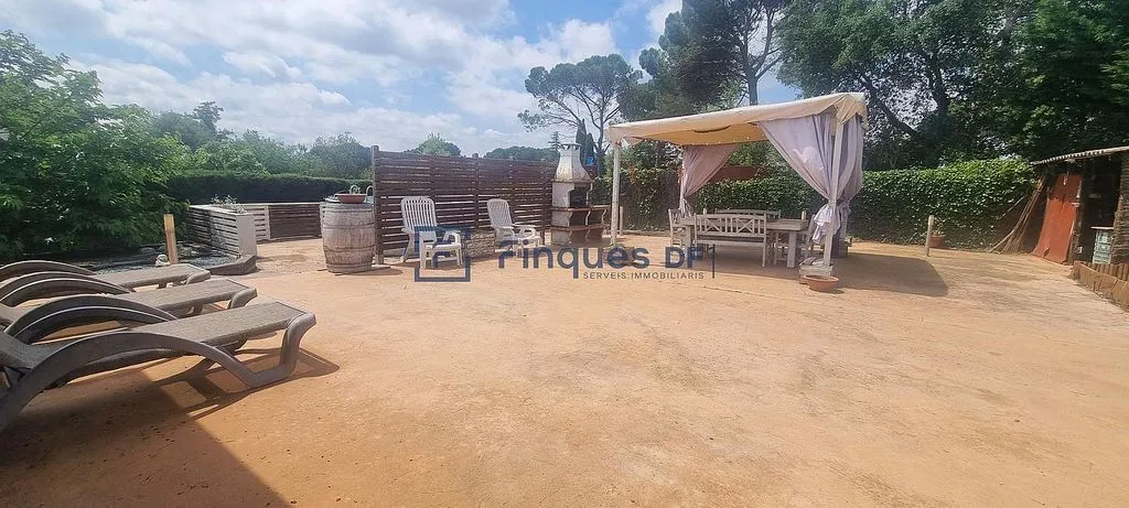 Terrass - Spacious House with Garden in Caldes de Malavella