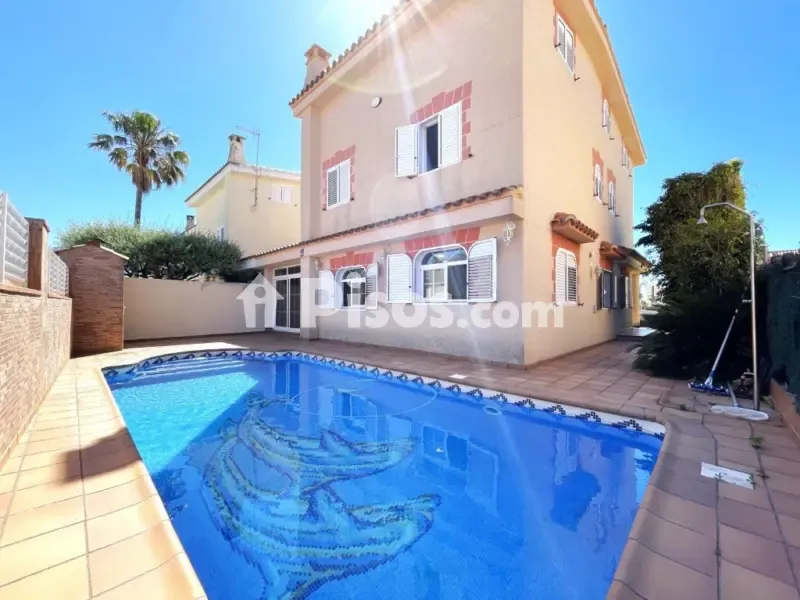 Maison 5 chambres à ES