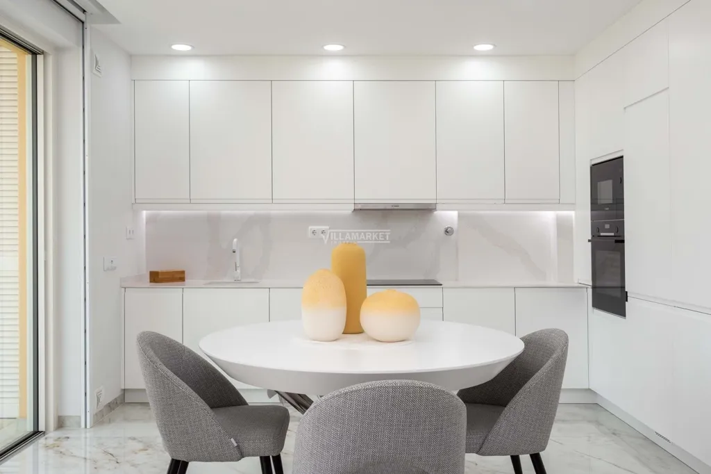 Köök - 3+1 Bedroom Apartment with Rooftop Pool in Lagos