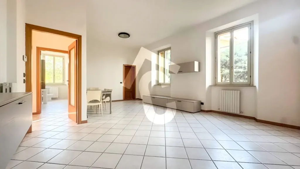 Soggiorno - Spacious Apartment with Balcony in Jesi