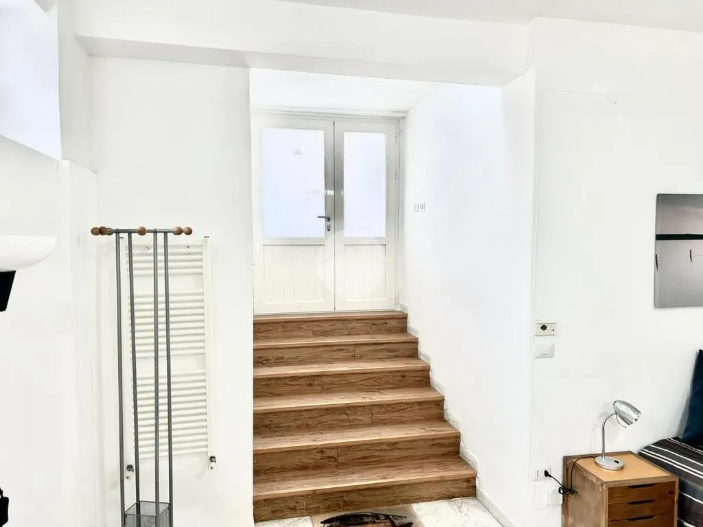 Hallway - Modern Studio in Rione Alto, Naples