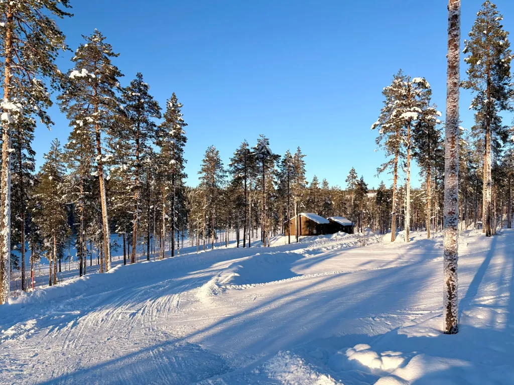Aed - Plot with Lake View and Ski Access in Storklinten