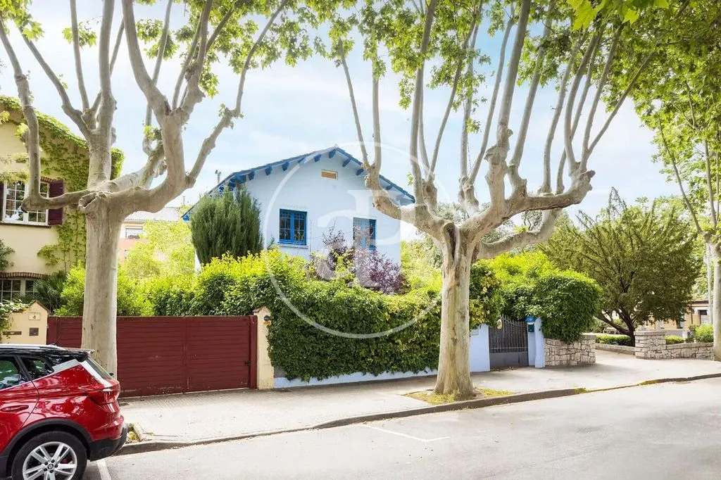 Exterior - Period Villa with Garden in Begues