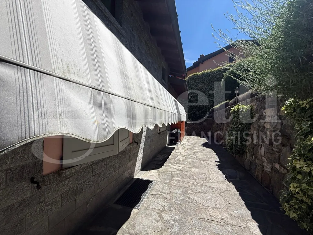 Terrazza - Panoramic Villa with Garden in Asso (CO)