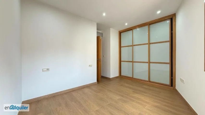 Esik - Modern Flat with Ascender in Vigo's Old Town