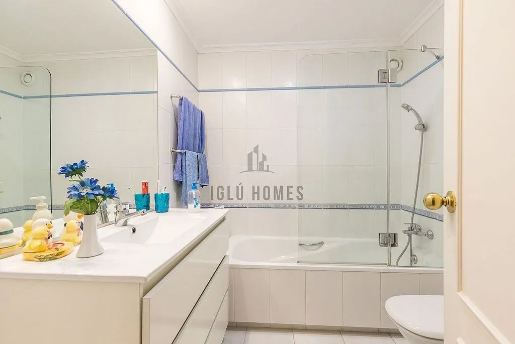 Vannitoad - Apartment with Terrace in Ríos Rosas, Madrid