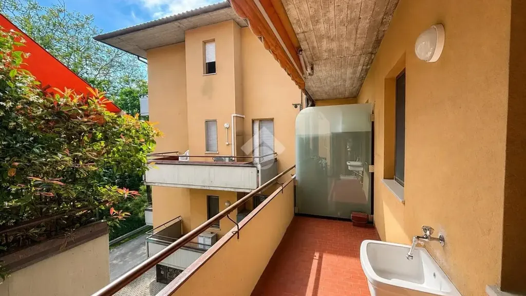 Rõdu - Trilocale with Balconies in Forlì