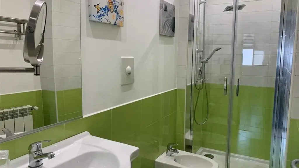 Vannitoad - Furnished Flat with Balcony in Palermo