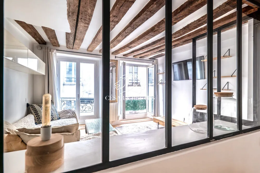 Elutuba - Studio with South Exposure in Paris 11