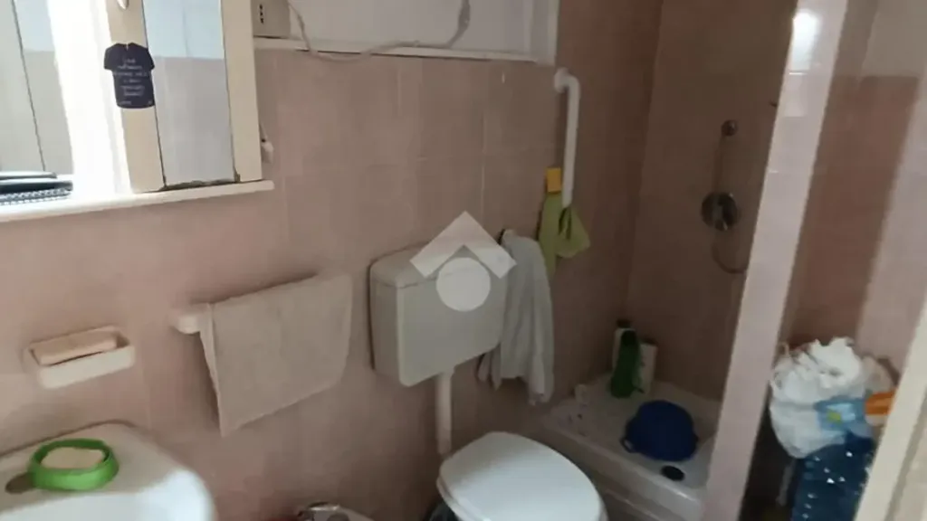 Vannitoad - Three-Bedroom Apartment with Balcony in Palermo