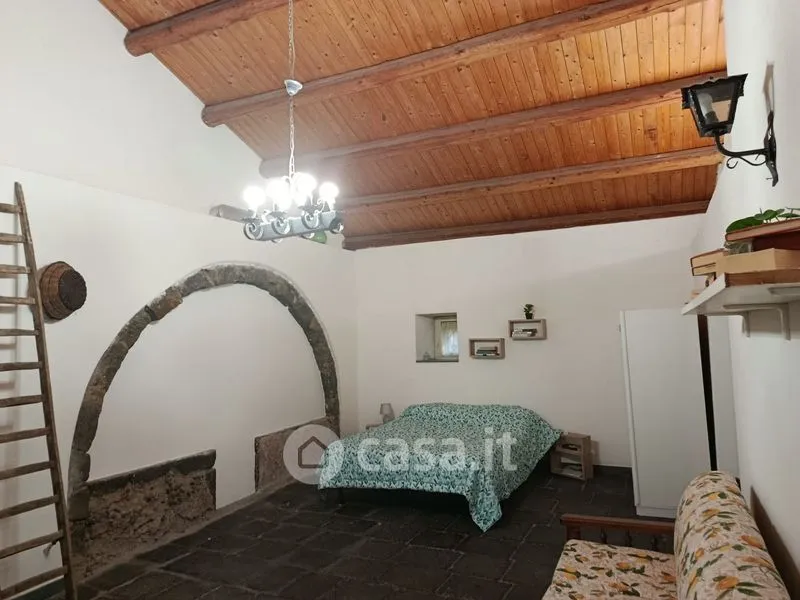 Bedrooms - Rustic Casale with Gardens in Acireale
