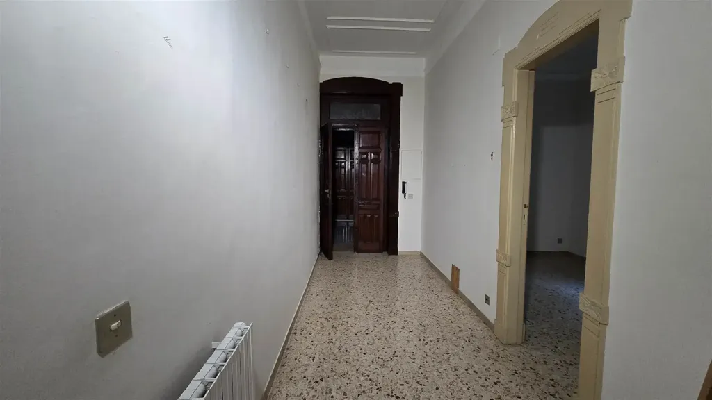 Ingresso - Spacious Apartment in Historic Building, Messina